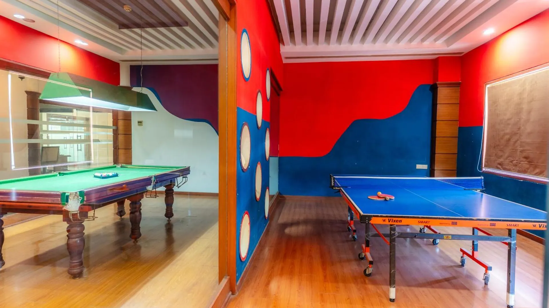Hotel The Sky Imperial, Udajpur