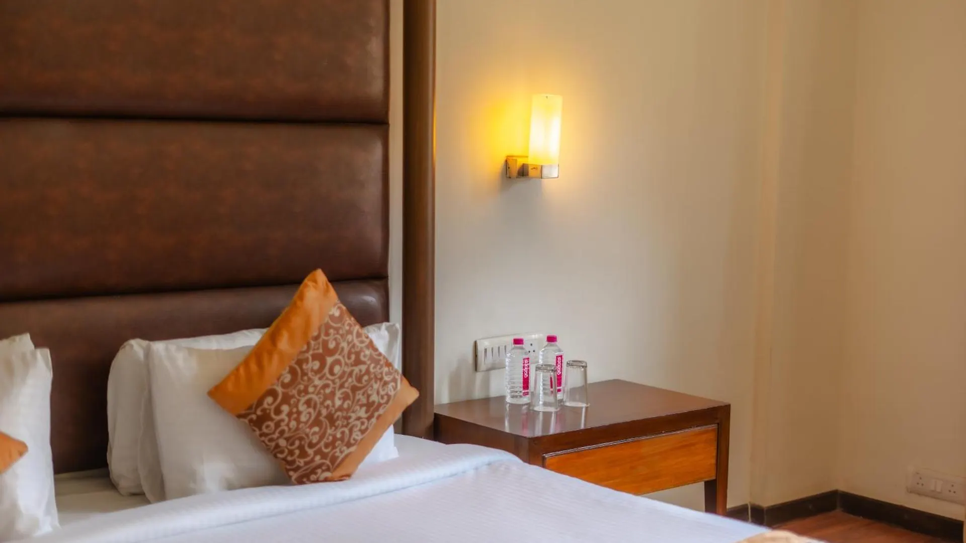 Hotel The Sky Imperial, Udajpur 4*,  Indie