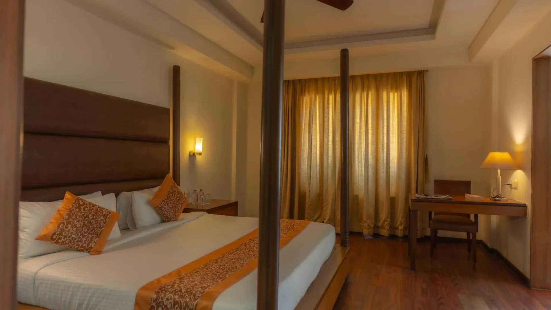 Hotel The Sky Imperial, Udajpur Indie