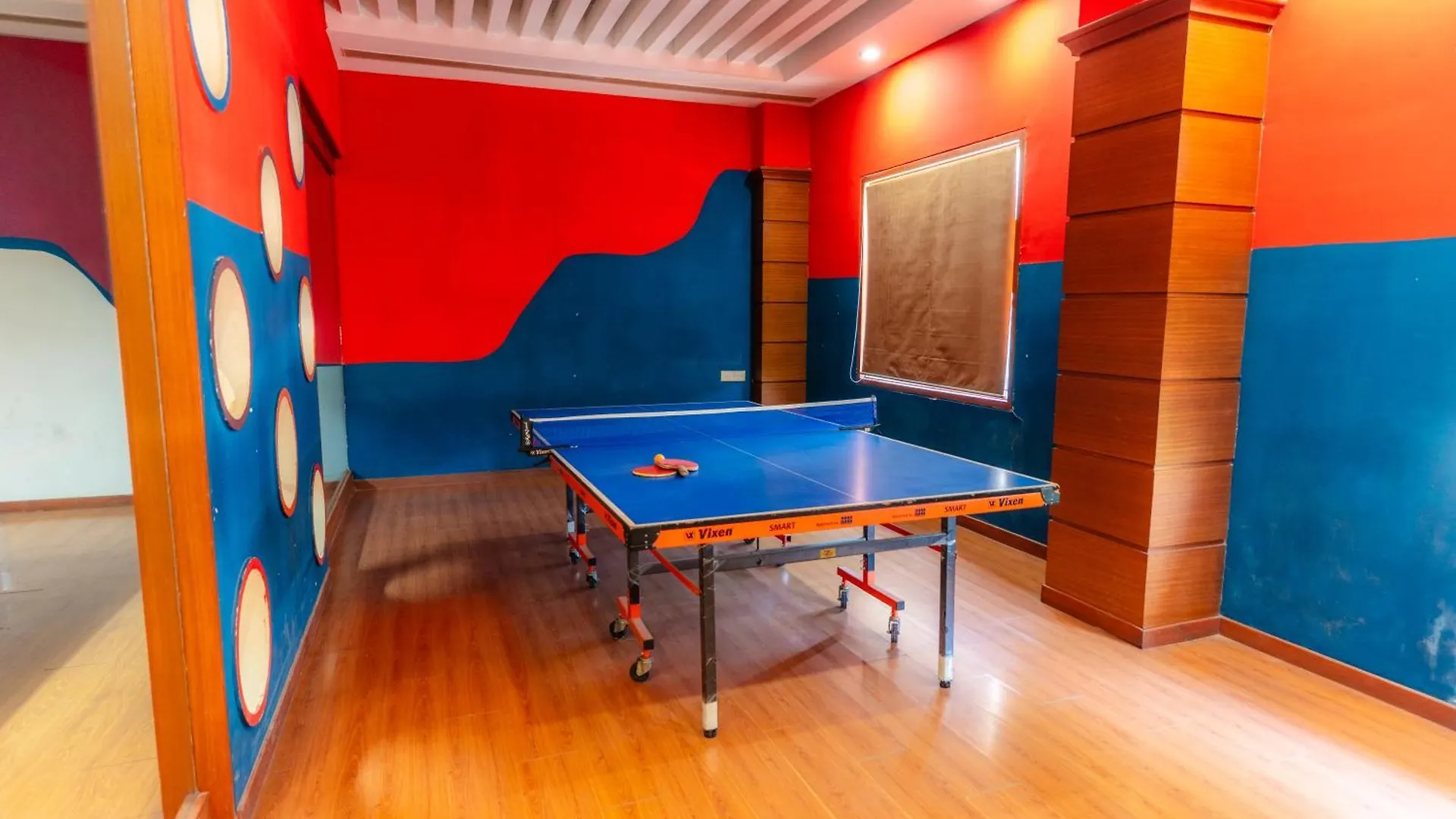 ****  Hotel The Sky Imperial, Udajpur Indie