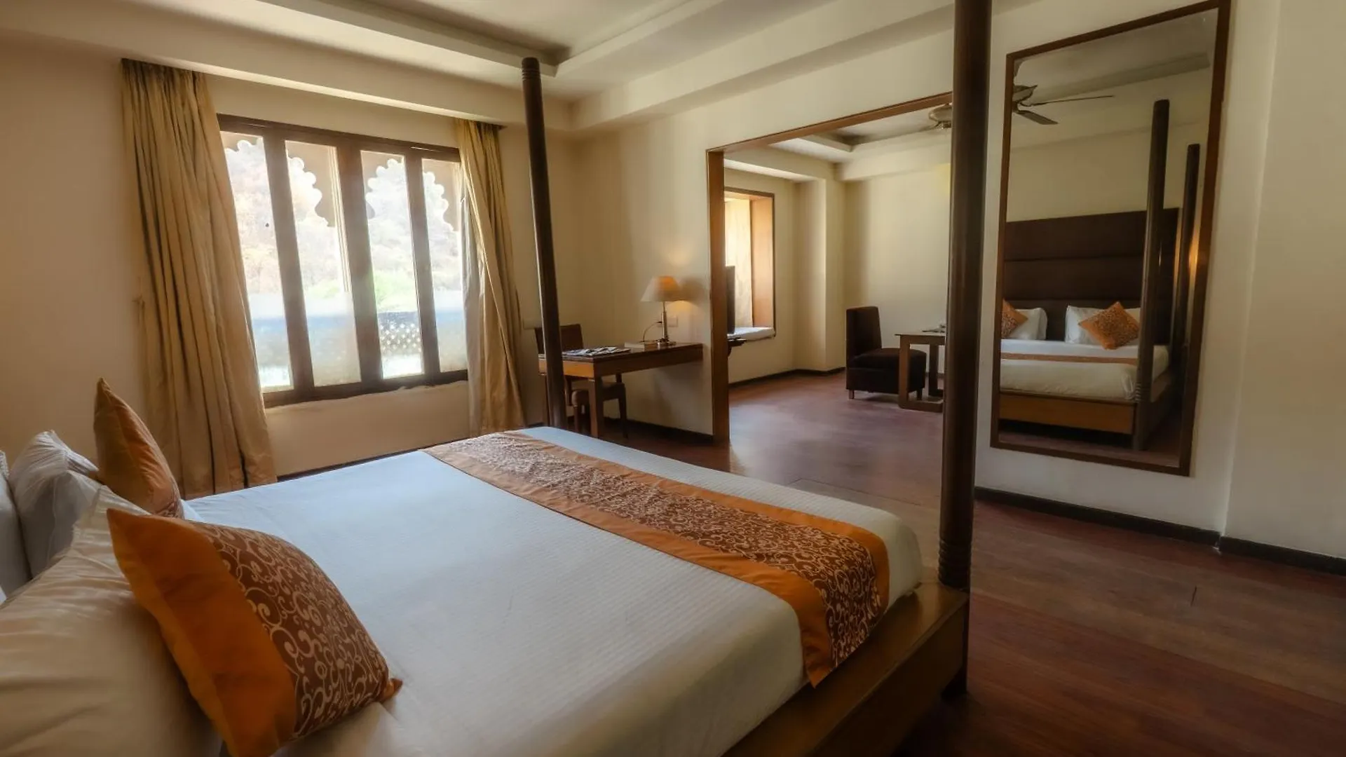 Hotel The Sky Imperial, Udajpur Indie