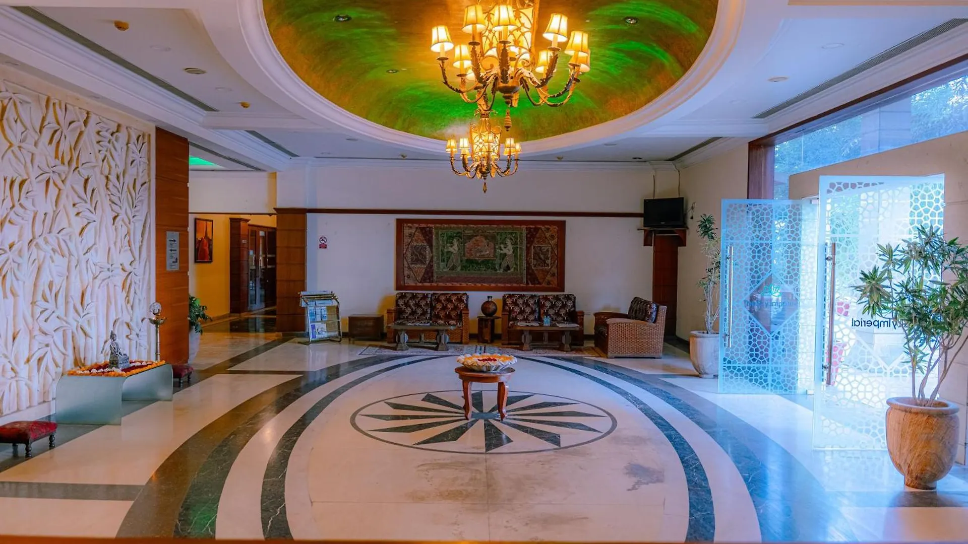 Hotel The Sky Imperial, Udajpur